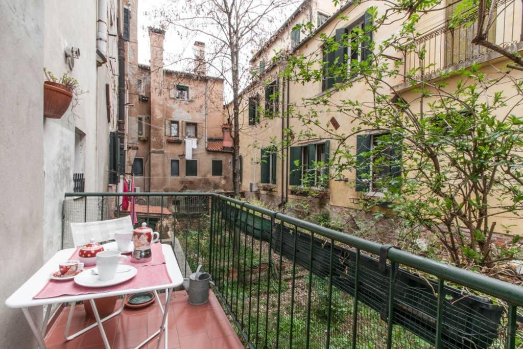Ca' Cordoni - Charming Place In The Heart Of Venedik Dış mekan fotoğraf